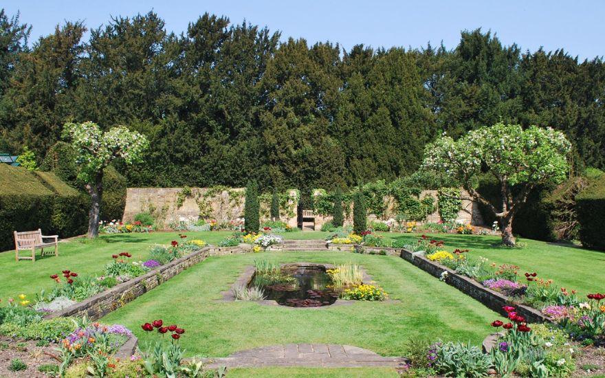 Image of Clare College Fellows' Sunken Garden